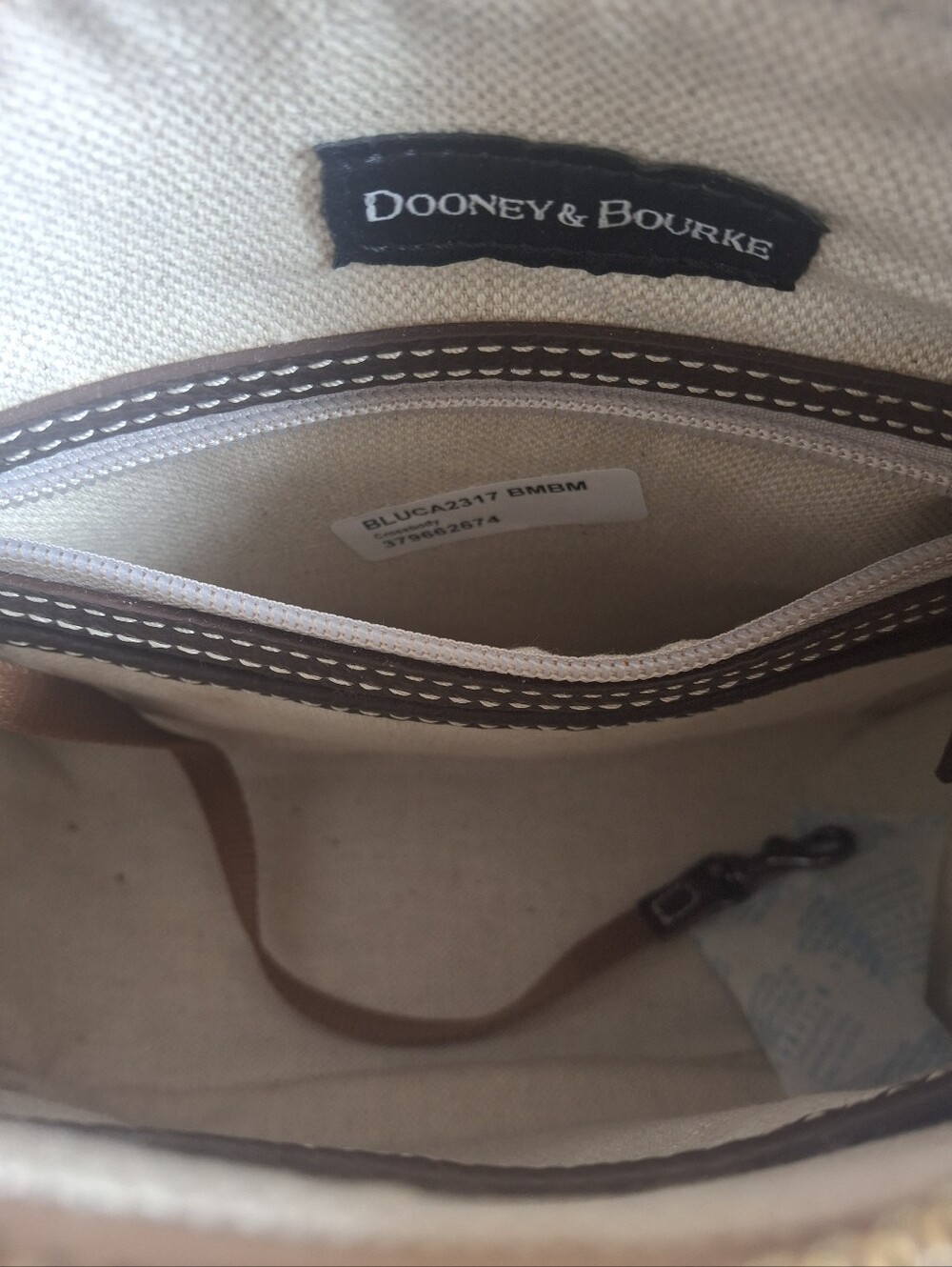 DOONEY & BOURKE The "Lucca" Leather Crossbody - Brown Tmoro - Picture 6 of 13